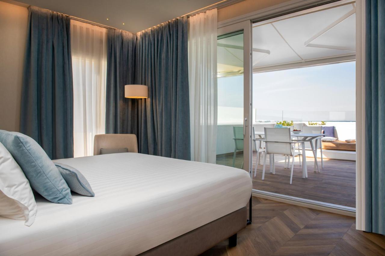 Litoraneo Suite Hotel Rimini Exterior photo
